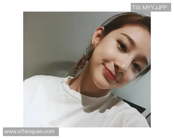 天下足球女主持的魅力与挑战揭秘她们如何在足球界崭露头角